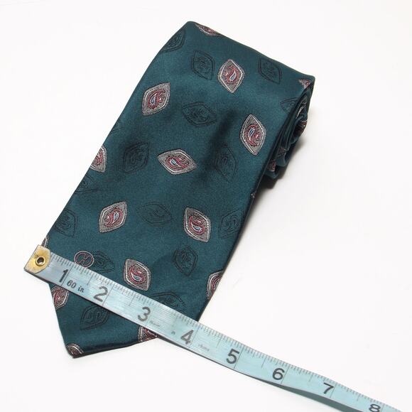 Vintage Halston III Green Paisley Print Tie 4" x 57" Poly/Silk Blend Made in USA - Picture 2 of 7